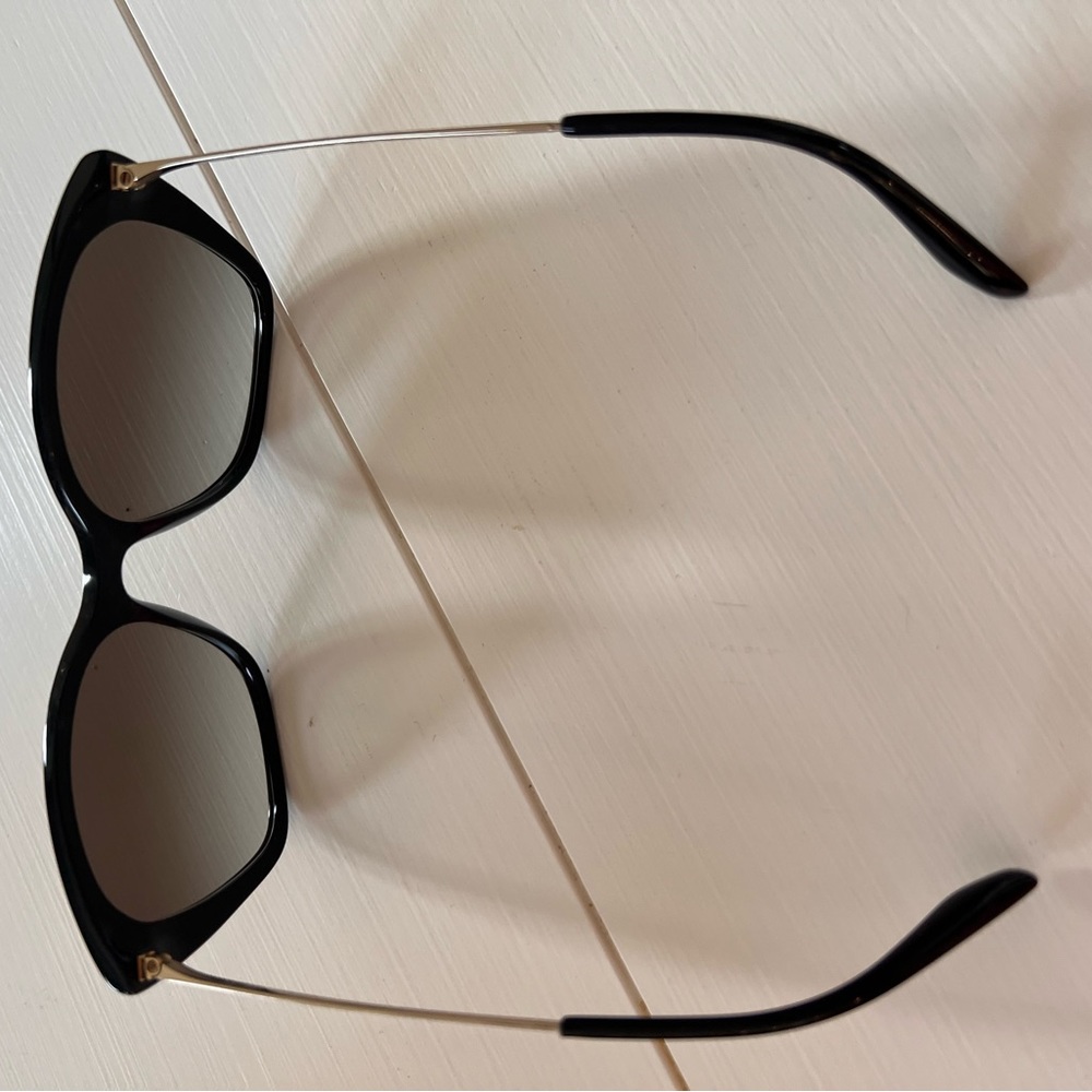 Prada Sunglasses - Picture 4 of 6